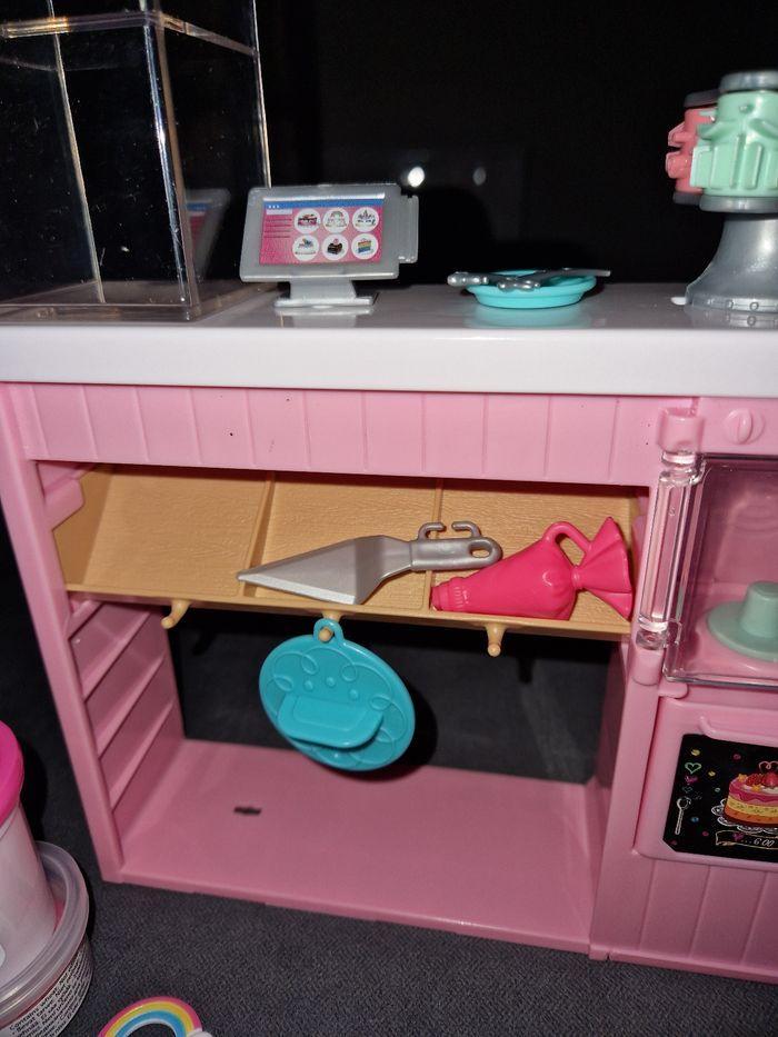 Barbie et sa pâtisserie - photo numéro 1