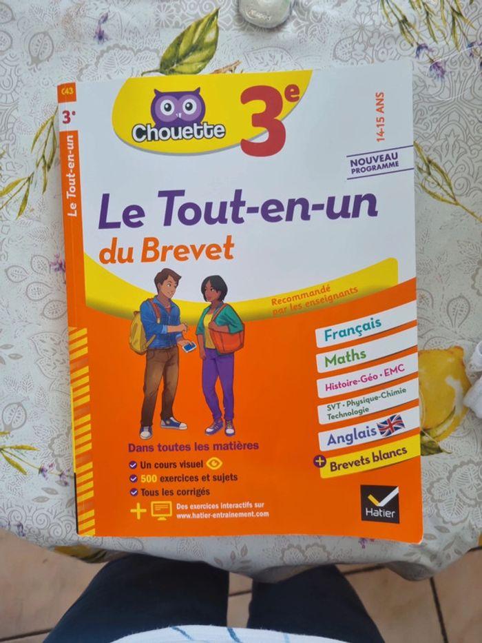 Livre brevet 3ème - photo numéro 1