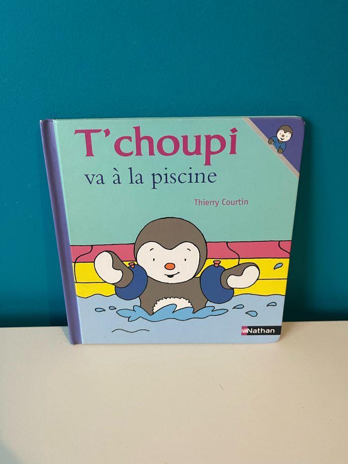 Livre t’choupi va à la piscine - photo numéro 1