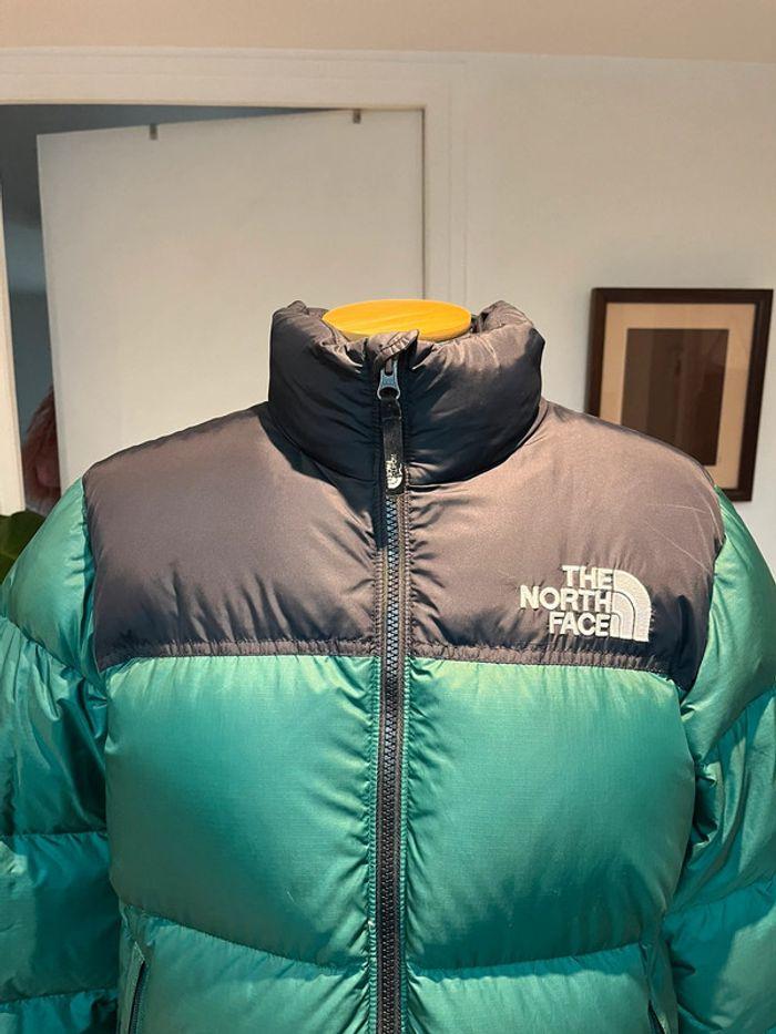 Doudoune vert The north face 700 Nuptse taille XL enfant ou S femme - photo numéro 3