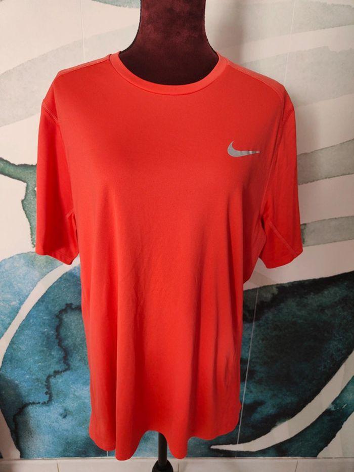 T shirt Nike - photo numéro 1