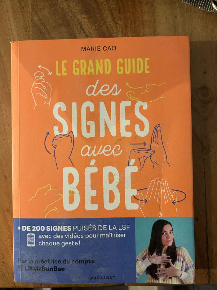 Livre bébé signe - photo numéro 1