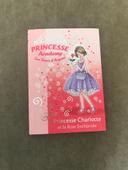 Livre Princesse academy Charlotte