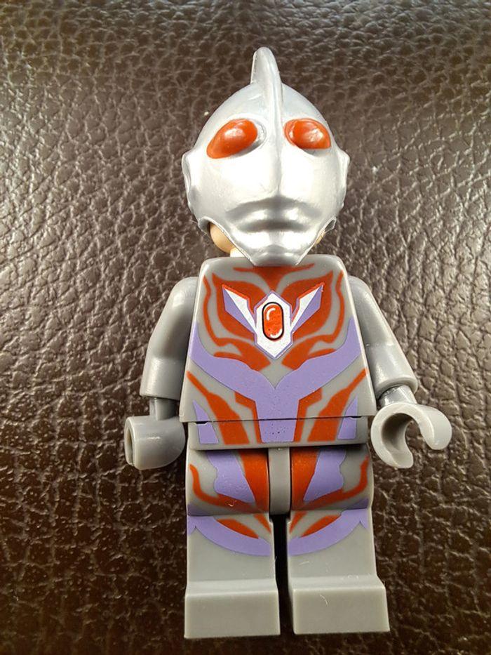 Figurine Lego compatible Ultraman - photo numéro 1