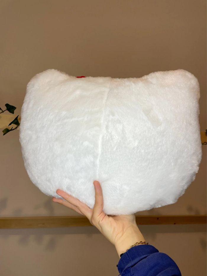 Peluche coussin Hello Kitty grande taille - photo numéro 6