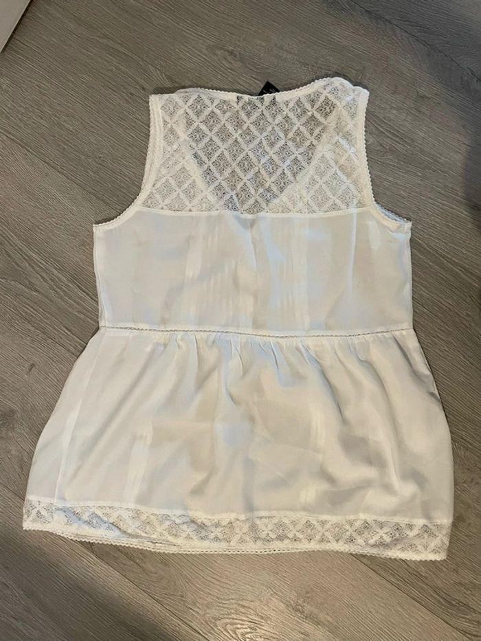 Blouse sans manche débardeur tunique blanc à dentelle col V H&M taille 36 - photo numéro 4