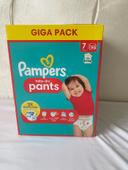 Un giga pack couche Pampers taille 7