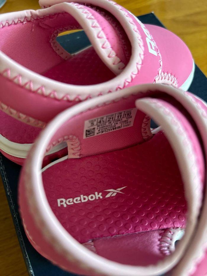 Sandales Reebok neuves T21 - photo numéro 3