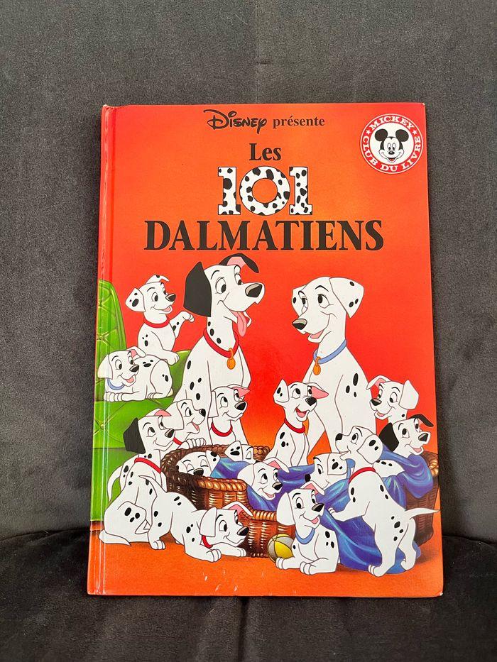 Livre:  101 dalmatiens - photo numéro 1