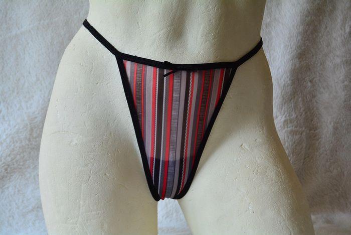 nuisette rouge, noir, bordeaux,  à rayures verticales taille 42/L/XL - photo numéro 5