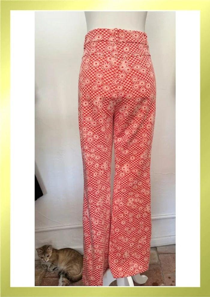 Pantalon évasé Zara motif fleurs rouge et blanc - photo numéro 4