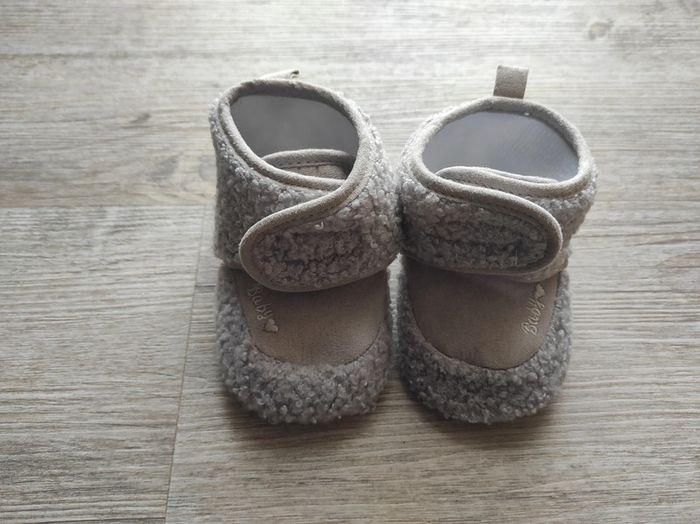 Chaussons bébé - photo numéro 1