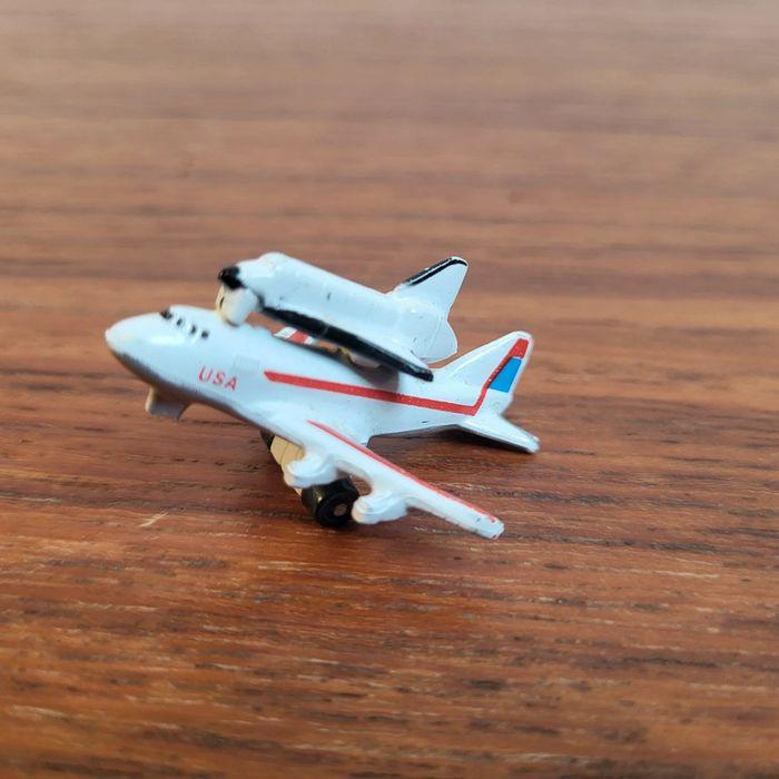 Galoob Micro Machines  Boeing 747 - mini Shuttle transport B SYD 4 - photo numéro 1