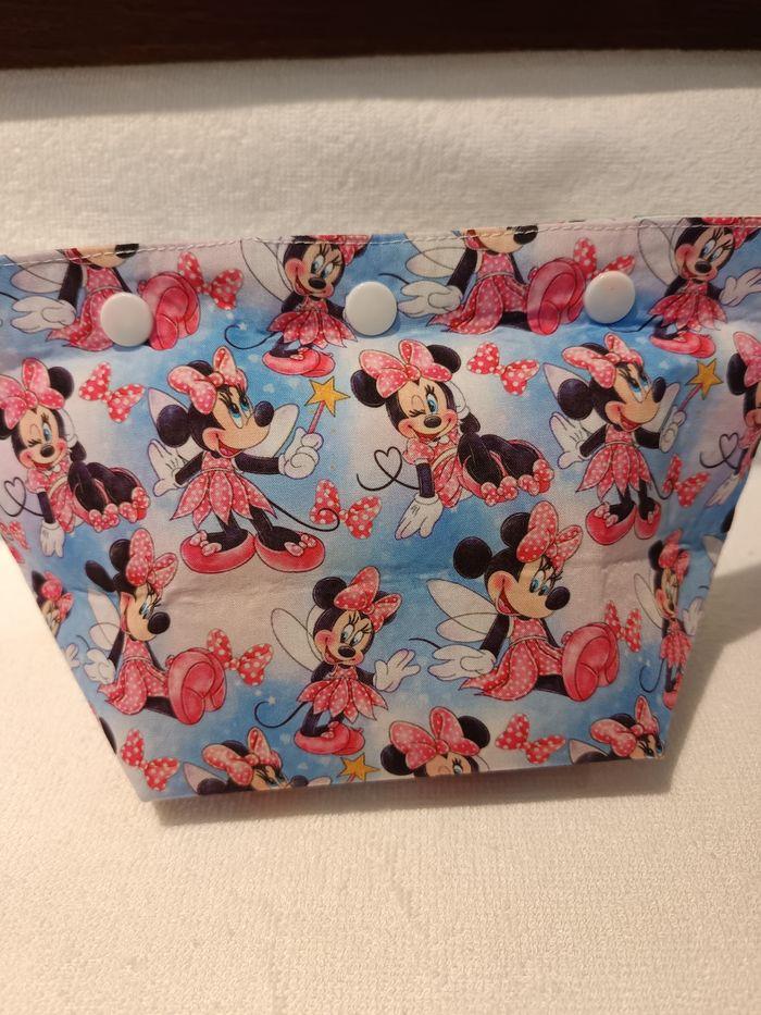 Le panier et les neuf lingettes Disney 9,50 € - photo numéro 2