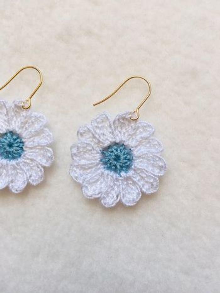 Boucles d’oreilles fleurs crochet - photo numéro 2