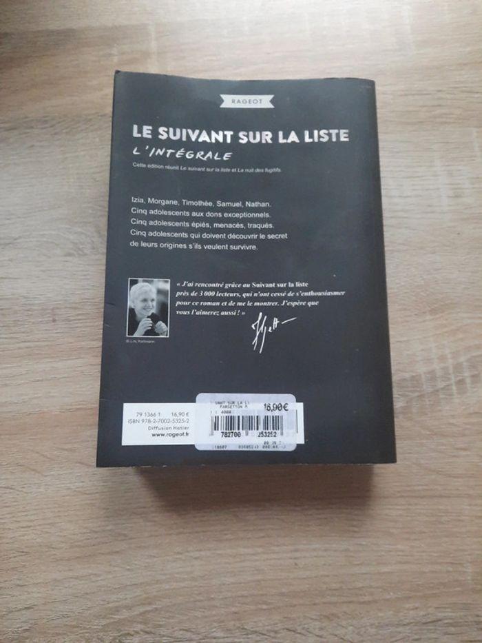 Livre le suivant sur la liste de manon fargetton - photo numéro 2