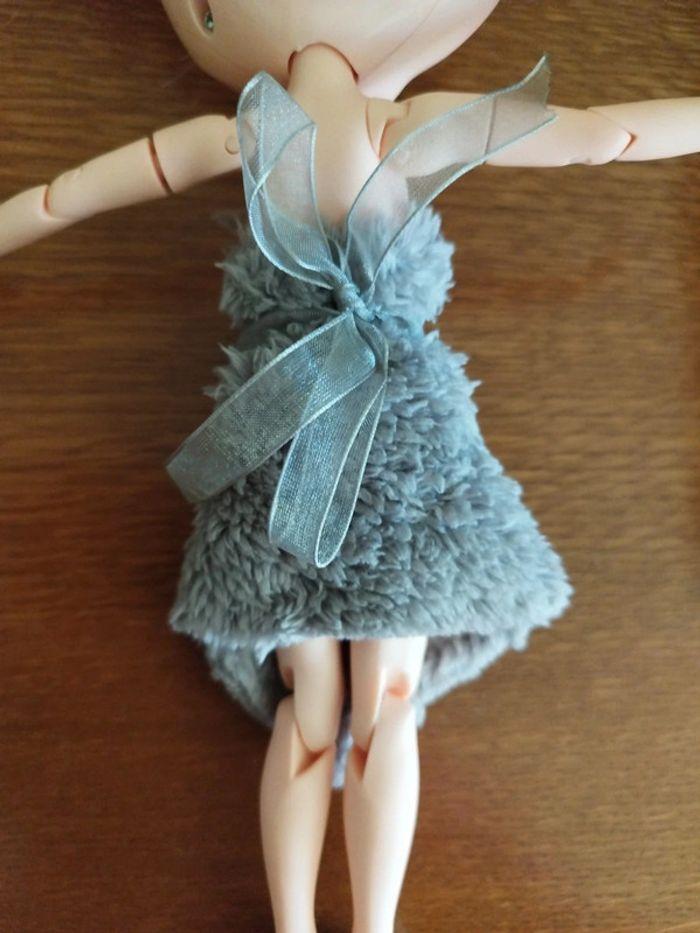 Robe grise dress pour poupée doll Blythe - photo numéro 5