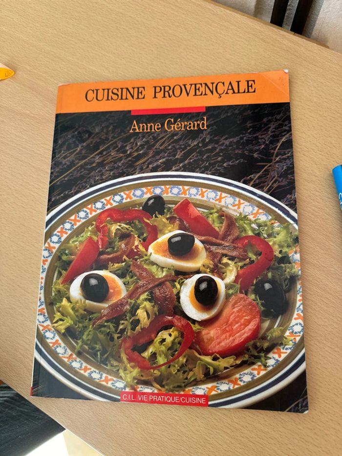 Livre de cuisine - photo numéro 1