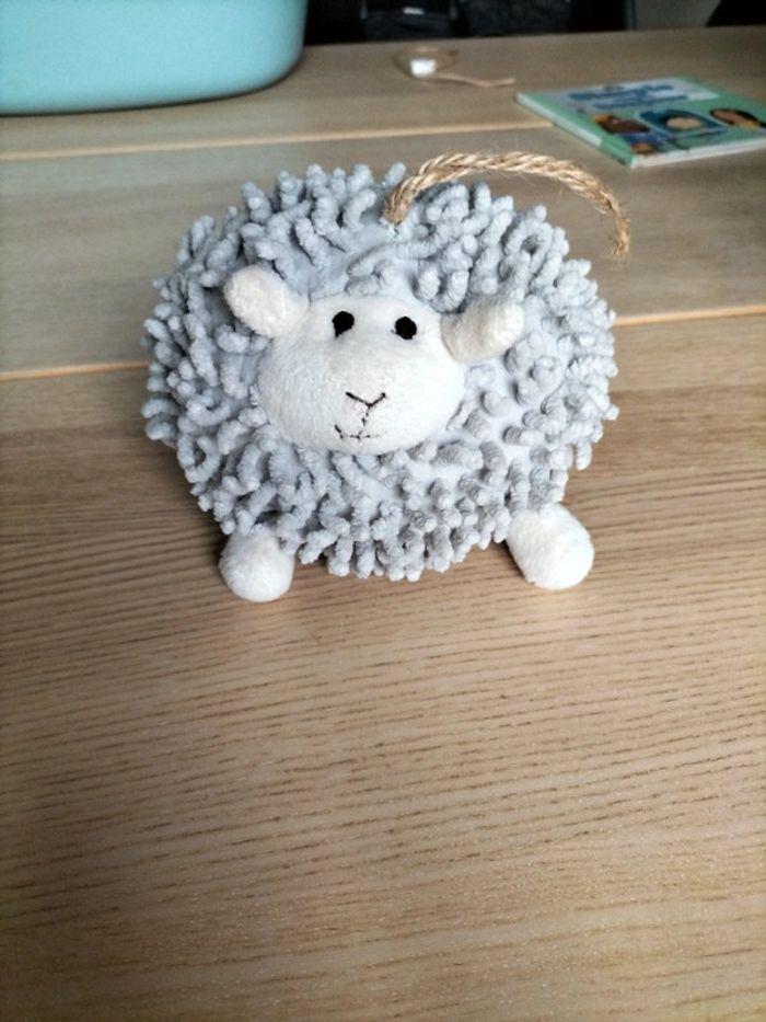 Peluche Mouton à suspendre - photo numéro 1