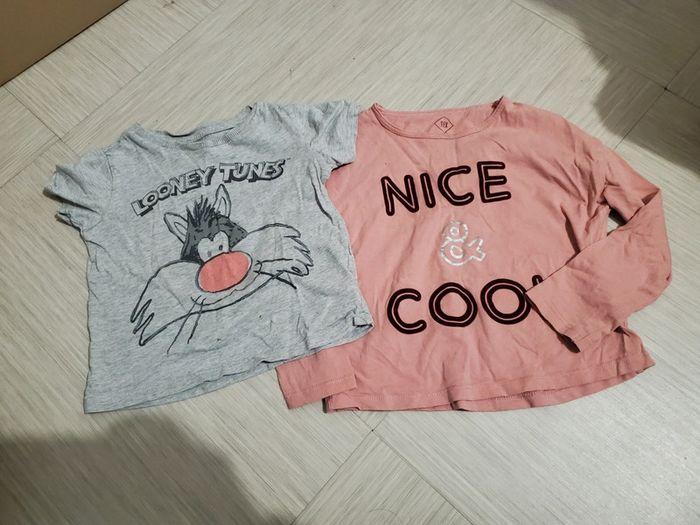 🌴 Lot de 2 tee-shirt fille taille 3 ans - photo numéro 1