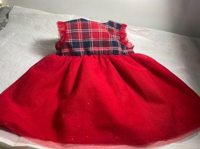 Robe bébé fille pour les fêtes - photo numéro 3