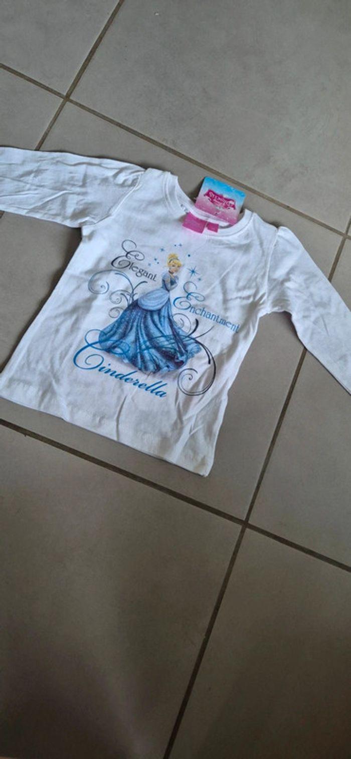 Tee-shirt disney princess - photo numéro 1