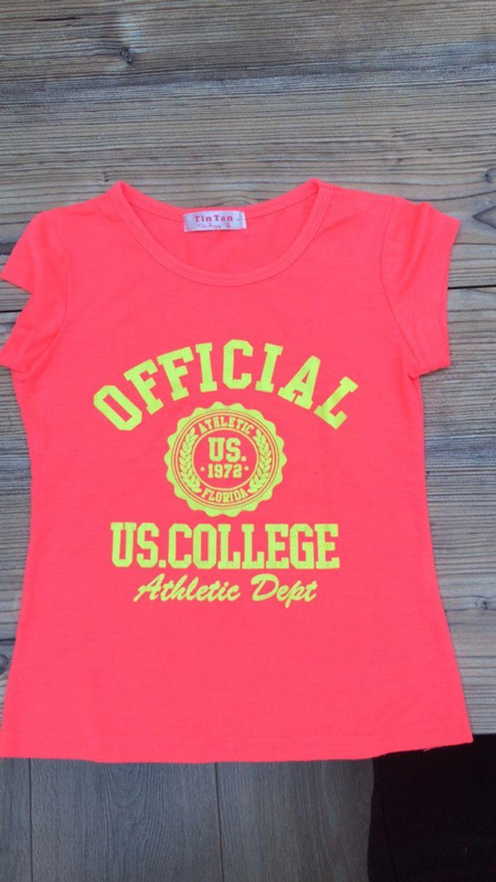 T-shirt « official u college » - photo numéro 1