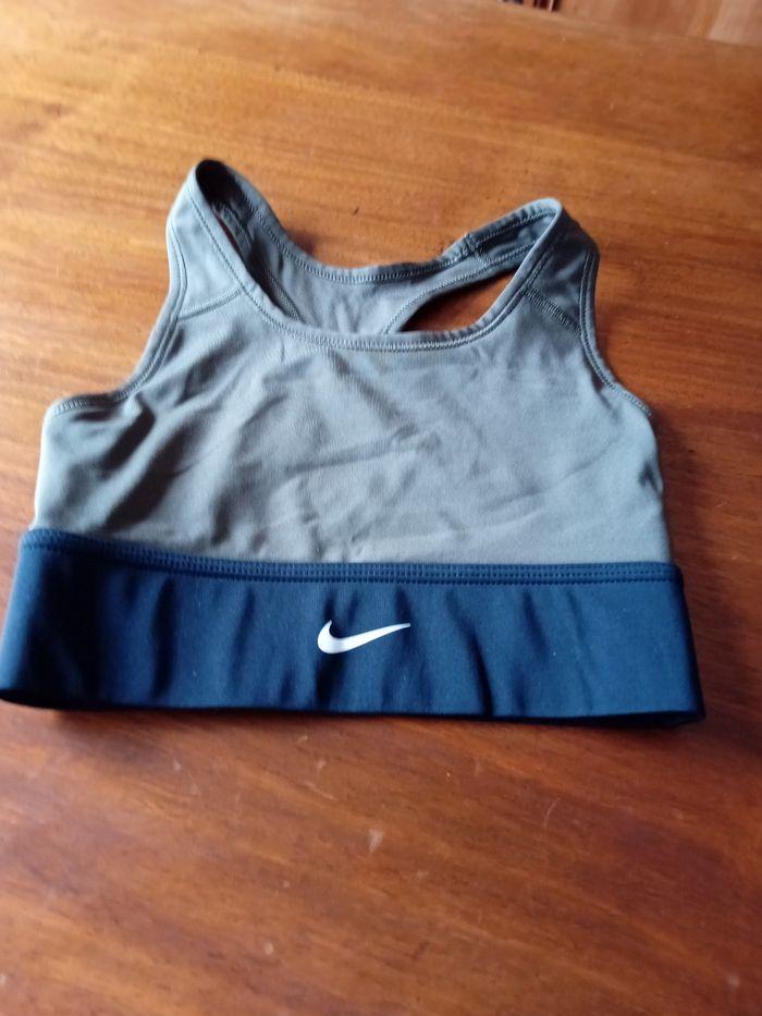 Brassière nike - photo numéro 1