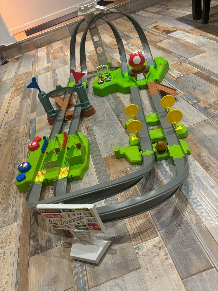 Hot Wheels circuit de luxe Mario Kart - photo numéro 1