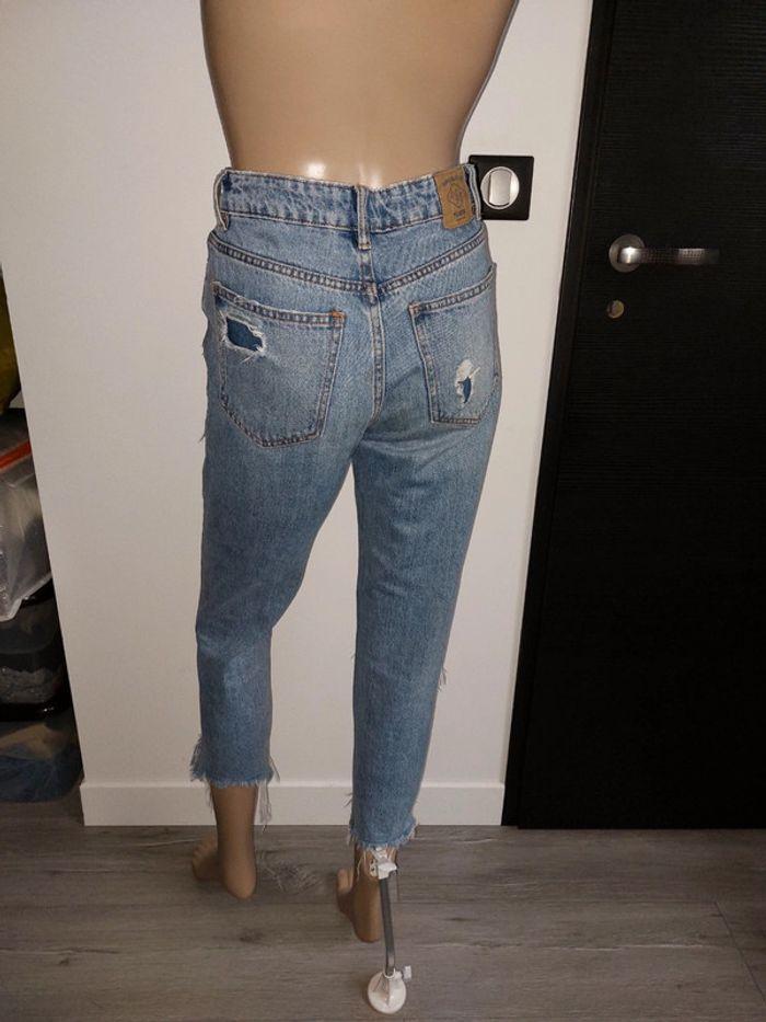 Jean 3/4 pull&bear taille 32 - photo numéro 3