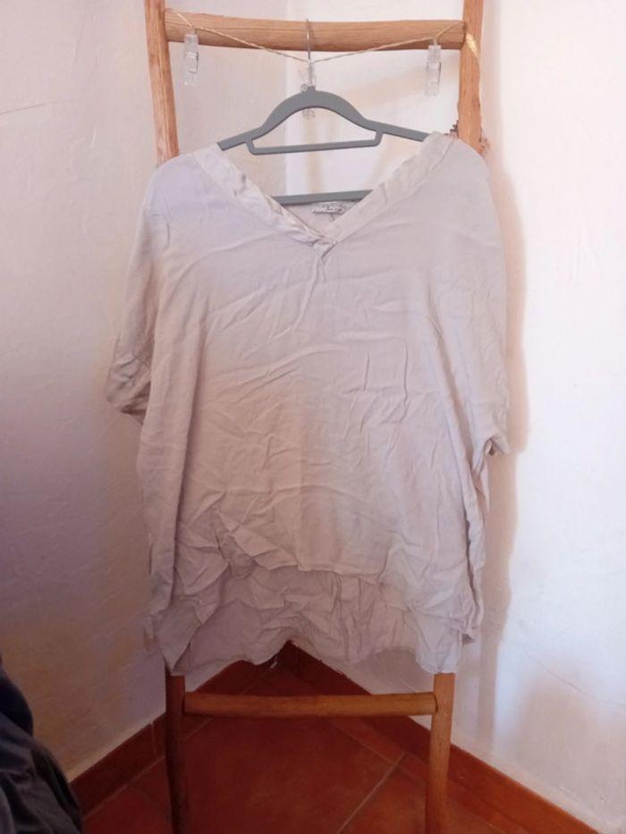 Blouses femme taille 42/44 - photo numéro 1