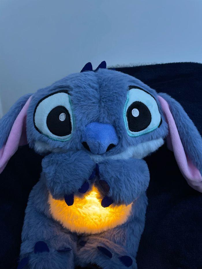 Peluche lumineuse respirante Disney Stitch - photo numéro 4