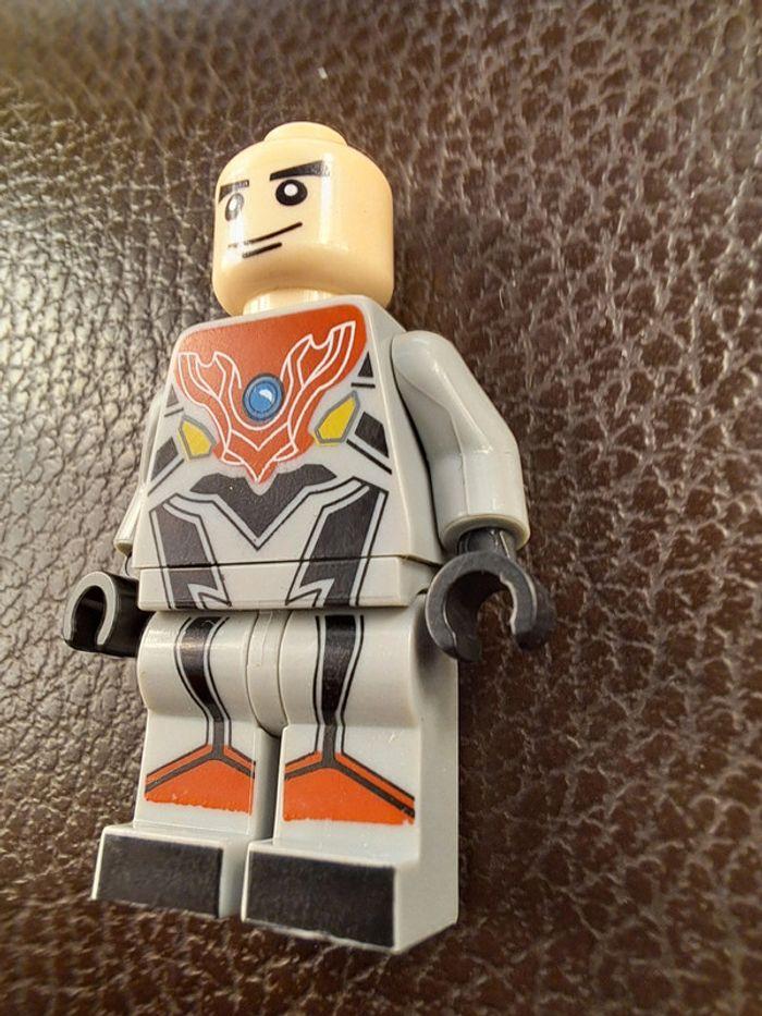 Figurine Lego compatible Ultraman - photo numéro 2