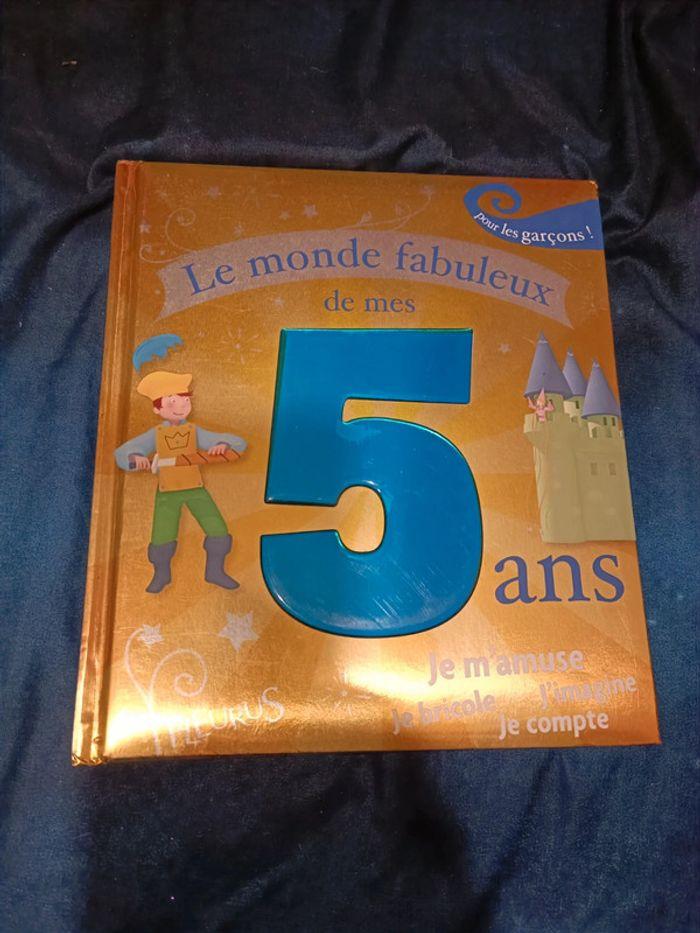 Livre le monde fabuleux de mes 5 ans - photo numéro 1