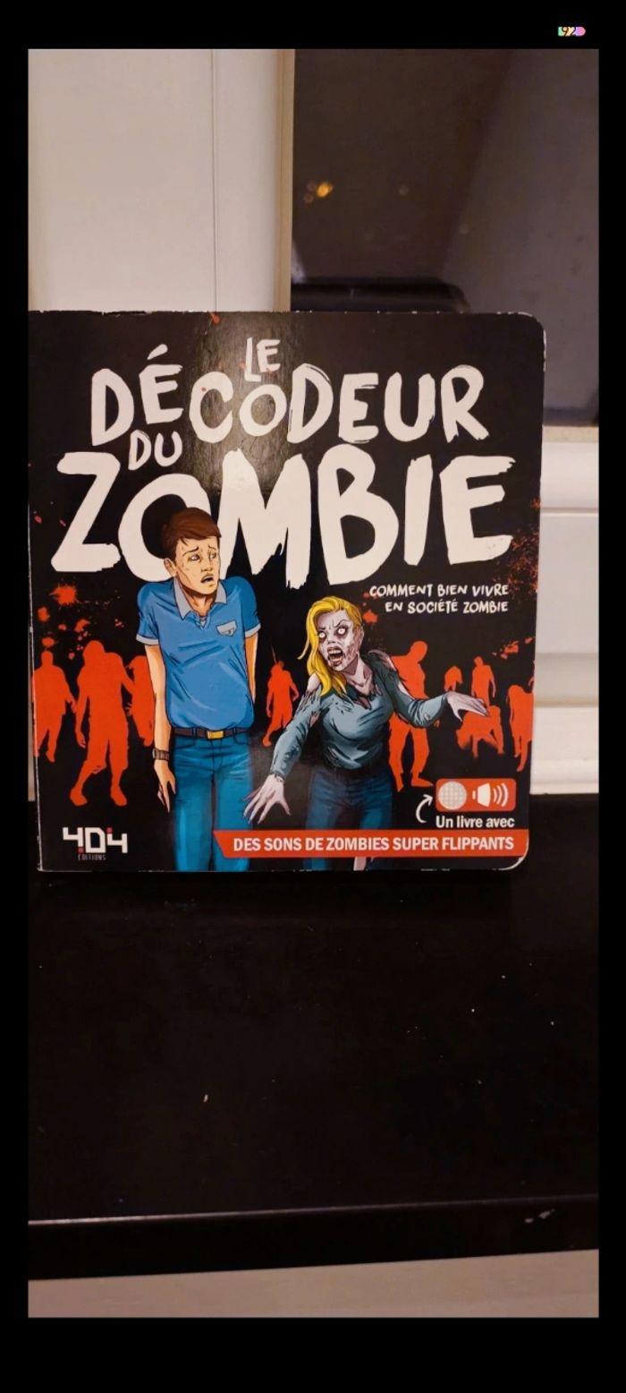 Livre sonore le décodeur du zombie - photo numéro 1