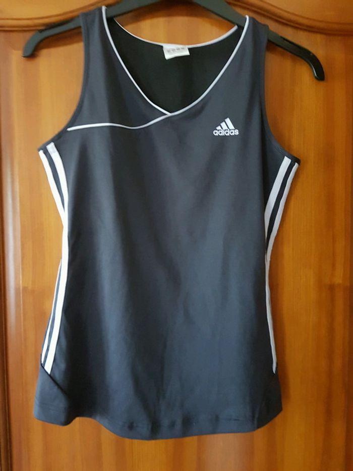 Haut adidas taille 40