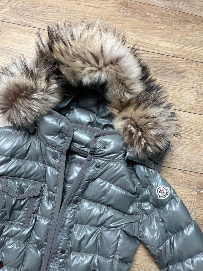 Doudoune à capuche Moncler en duvet gris taille XS cintrée chaude - photo numéro 3