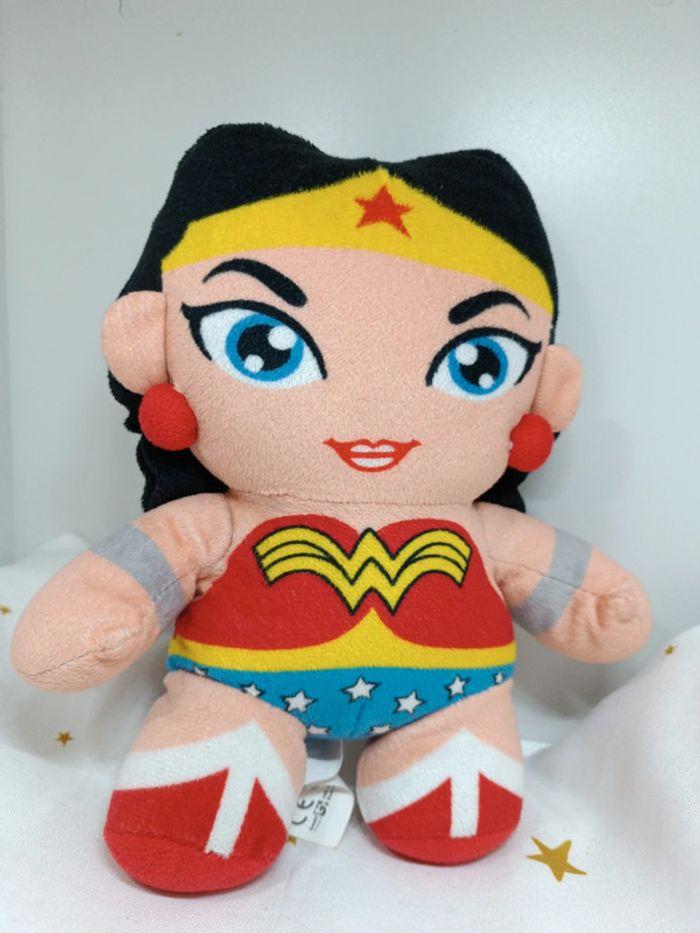 Peluche doudou poupée chiffon doll super héros comics Marvel wonderwoman Wonder pop league - photo numéro 2