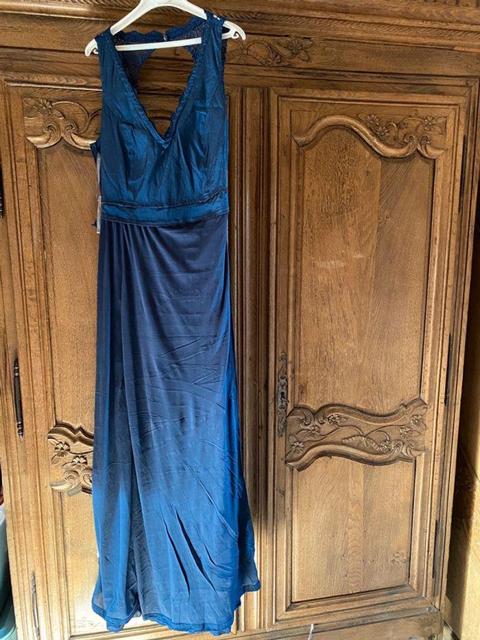 Robe de cérémonie bleu marine - photo numéro 7