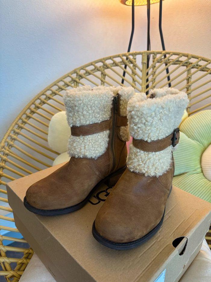 Bottes UGG Camel en fausse fourrure taille 36 - photo numéro 9