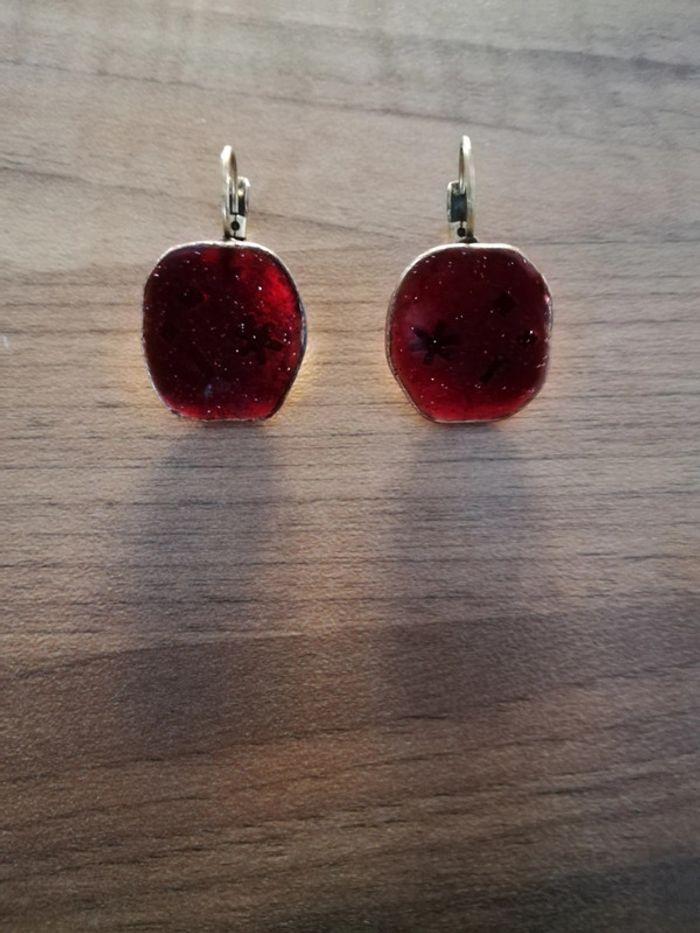 Boucle d'oreille rouge - photo numéro 1