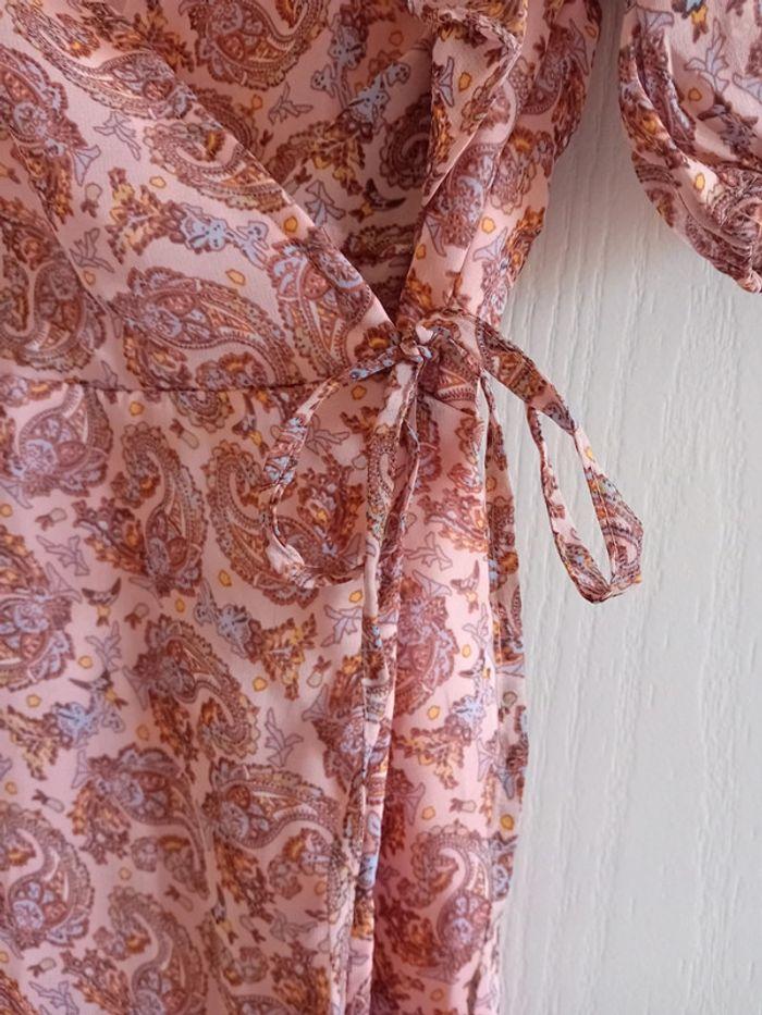 Robe cache coeur rose à motif M/38 - photo numéro 2