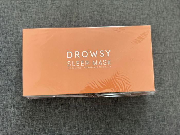 Masque de sommeil en soie Drowsy « Tuscan Kiss » - photo numéro 1