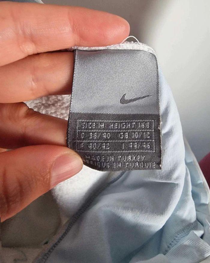 Sweat Nike  taille FR  40  42 - photo numéro 6