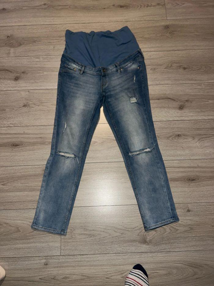 Jeans troués grossesse H&M - photo numéro 1