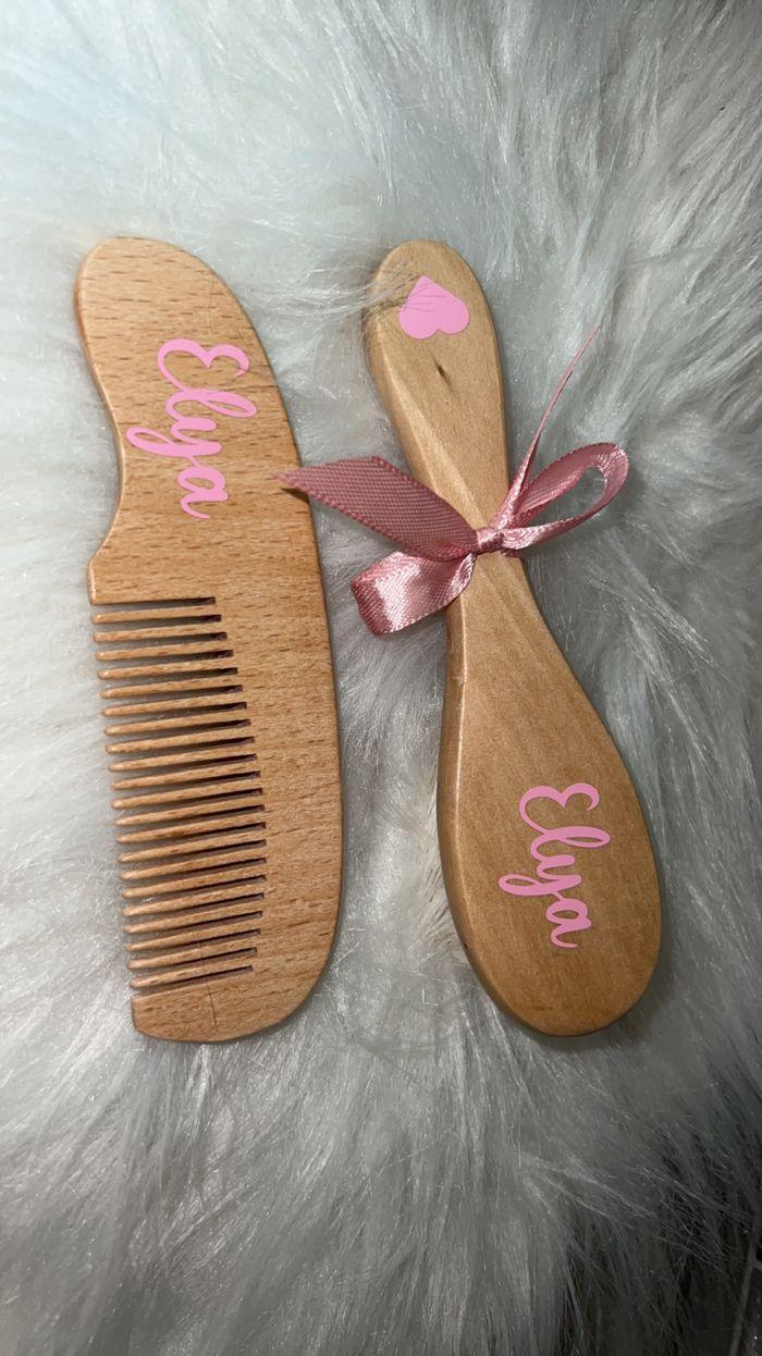 Lot brosse + peigne en bois personnalisés - photo numéro 2