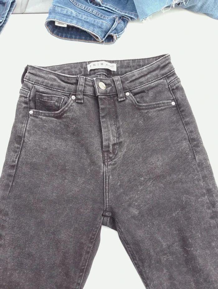 Lot 2 jeans XS - photo numéro 1