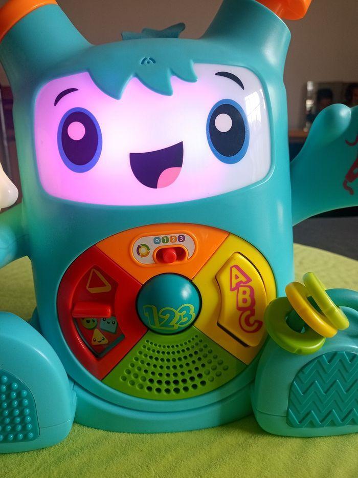 Robot premier âge "mon ami Rocki" de Fisher price - photo numéro 4