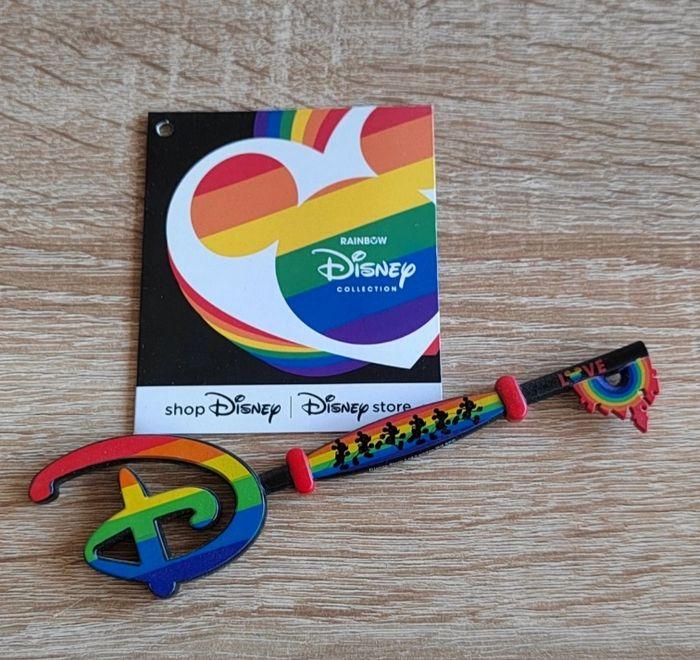 Clé Disney rainbow