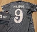 Mbappé Maillot de sport modèle Gris Graphite extérieur taille 12 ans + patchs